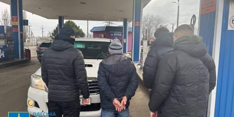 На Одещині чоловік замовив вбивство сусіда за $10 тис. Його здали кілери (ФОТО)