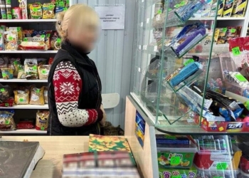 Миколаївська поліція шукала нелегальні сигарети на ринках, в кіосках та магазинах. Знайшла (ФОТО)