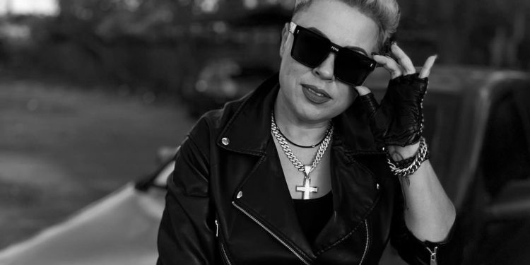 Привіт, Бро: як барбер з Миколаєва підтримує моральний дух наших захисників (ФОТО)