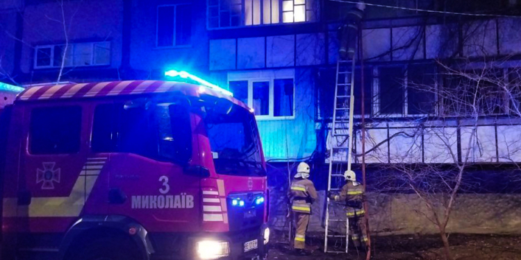 У Миколаївській області за добу ліквідовано 5 пожеж, на одній з них врятовано жінку (ФОТО)