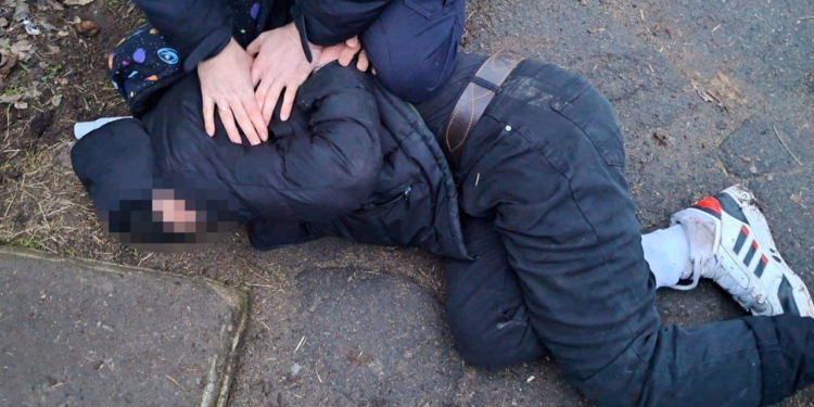 У Миколаєві автомийку обікрав її колишній працівник – його затримали патрульні (ФОТО)