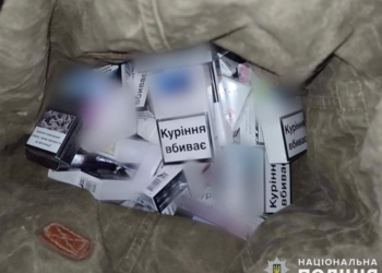 На Миколаївщині на місці злочину зловили магазинного злодюжку – саме пакував цигарки (ФОТО)