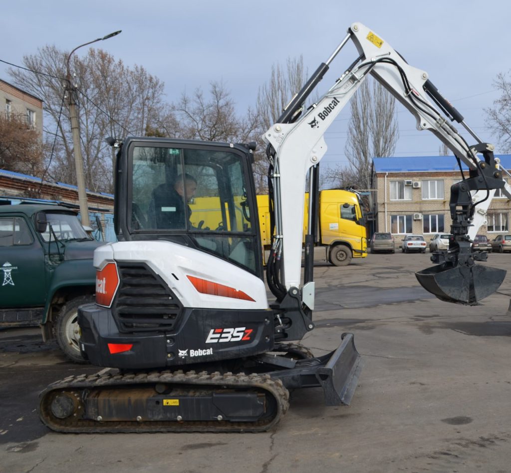 «Миколаївводоканал» отримав нову спецтехніку від іноземних благодійників (ФОТО) 10