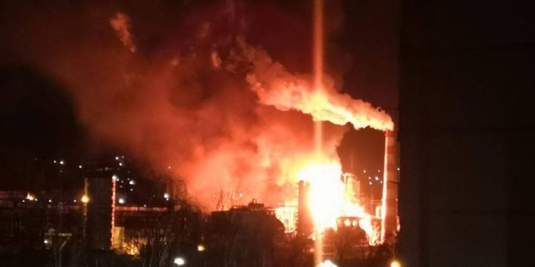 Вночі безпілотник атакував нафтобазу в Туапсе (ВІДЕО)