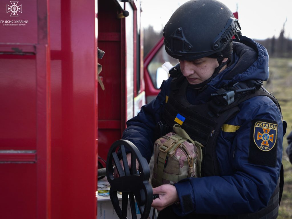 Розмінування Миколаївщини: з початку повномасштабного вторгнення рф вилучено понад 22 тисячі вибухонебезпечних предметів (ФОТО, ВІДЕО) 12