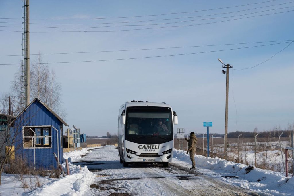 Великий обмін: з російського полону в Україну повернулись 207 захисників (ФОТО) 18