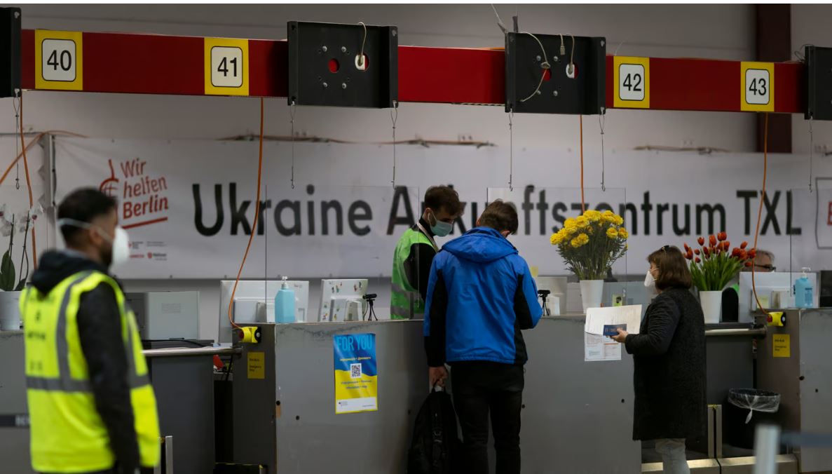 Україна хоче, щоб міграційні правила ЄС заохочували повернення українських біженців, –  Politico