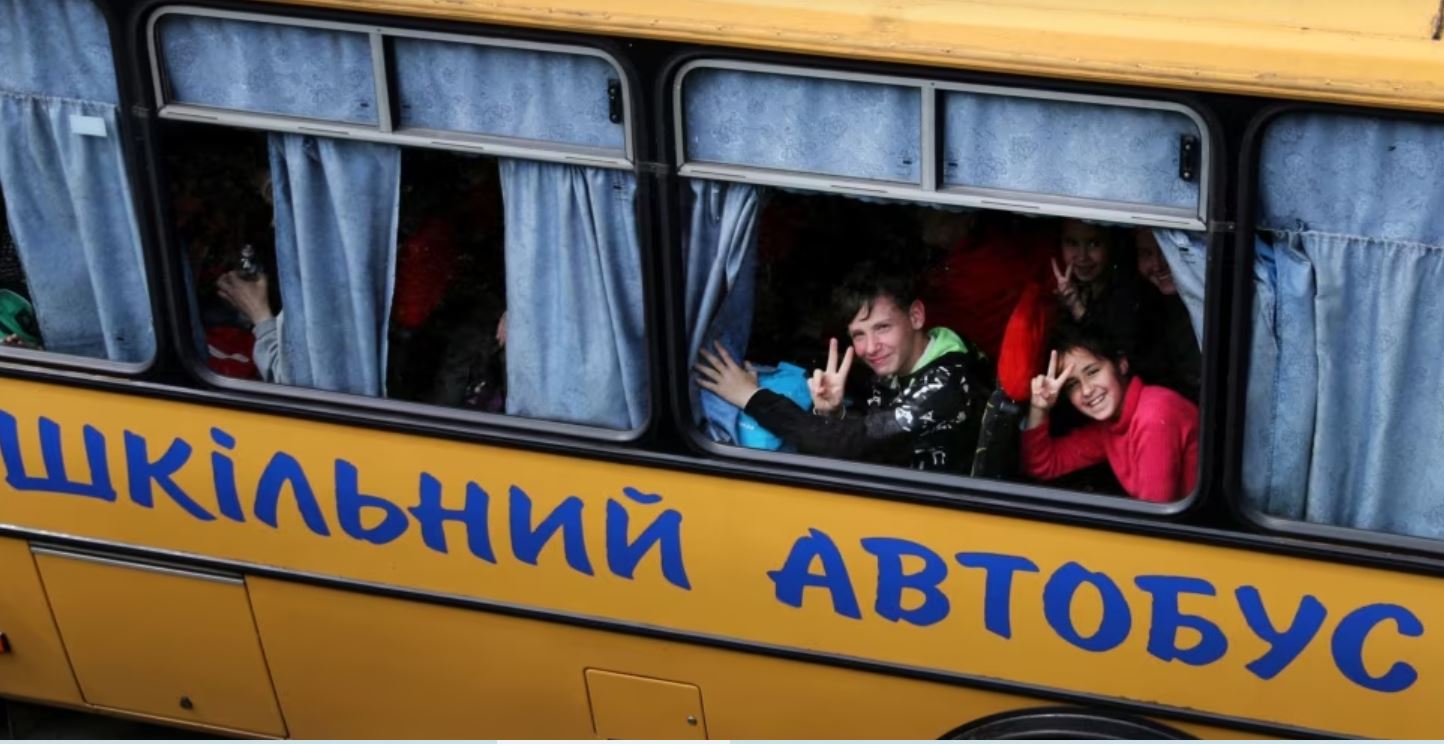 “Стусани і приниження – роздягали догола і знімали на камеру”, – що відбувається з українськими дітьми, вкраденими Росією (ФОТО, ВІДЕО)