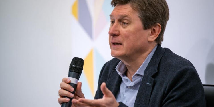 “В політичній історії незалежної України поворотну роль відігравали роки, які закінчувались на 4”, – Фесенко