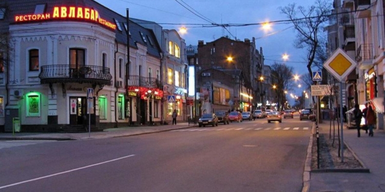 В Харкові вул.Пушкінську переіменували в Сковороди. Є там тепер і Миколаївська