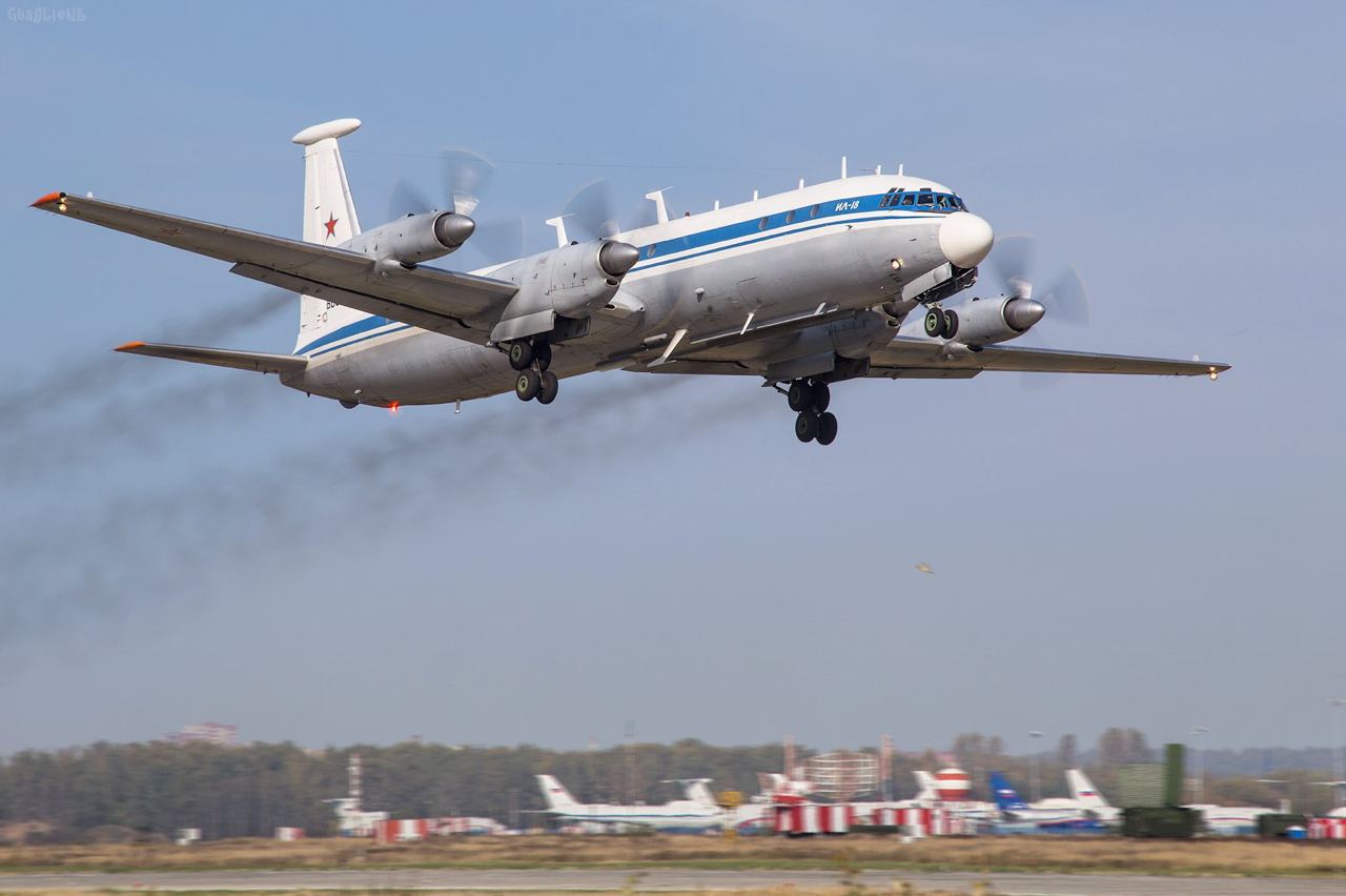 Російські канали стверджують, що підбитий ІЛ-22 приземлився – начебто він став жертвою “дружнього вогню”