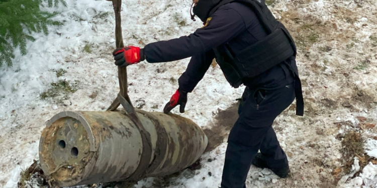 У Києві сапери знешкодили бойову частину гіперзвукової ракети “Кинджал” (ФОТО)