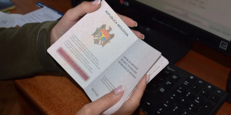 В Молдові ажіотажний попит на отримання громадянства – переважна більшість заявників з РФ