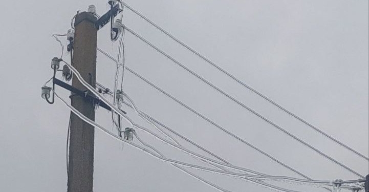 На Миколаївщині через негоду майже в 4 рази збільшилась кількість знеструмлених населених пунктів – зараз понад 200