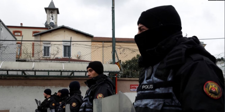 У Туреччині через напад на церкву з убивством затримали таджика і росіянина