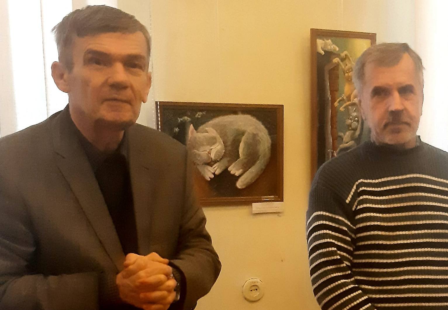 «Кицьки. Краєвиди. Пляшки»: у Миколаєві відкрилась виставка Вадима Пустильника (ФОТО)