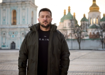 “Після Бучі я вперше одягнув футболку зі словами I’m Ukrainian”, – звернення Зеленського з нагоди Дня Соборності (ВІДЕО)