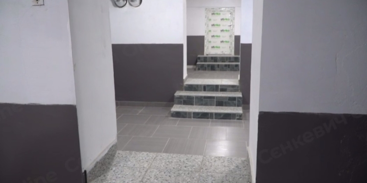 Мер Миколаєва показав два відремонтованих простіших укриття у підвалах житлових будинків (ВІДЕО)