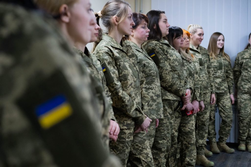 У ЗСУ вперше почали видавати жіночу військову форму (ФОТО) 1