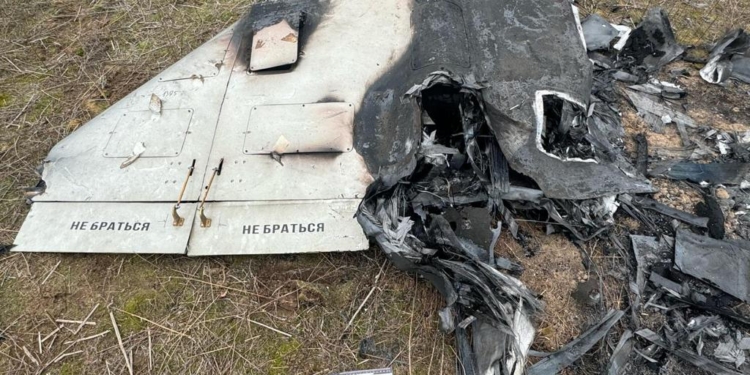 Вибухотехніки поліції знешкодили два російських безпілотники, збиті під час ворожих обстрілів Харкова та Миколаївщини (ФОТО, ВІДЕО)