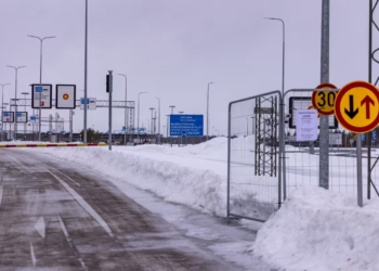 Кордон Фінляндії з Росією залишиться закритим до середини квітня