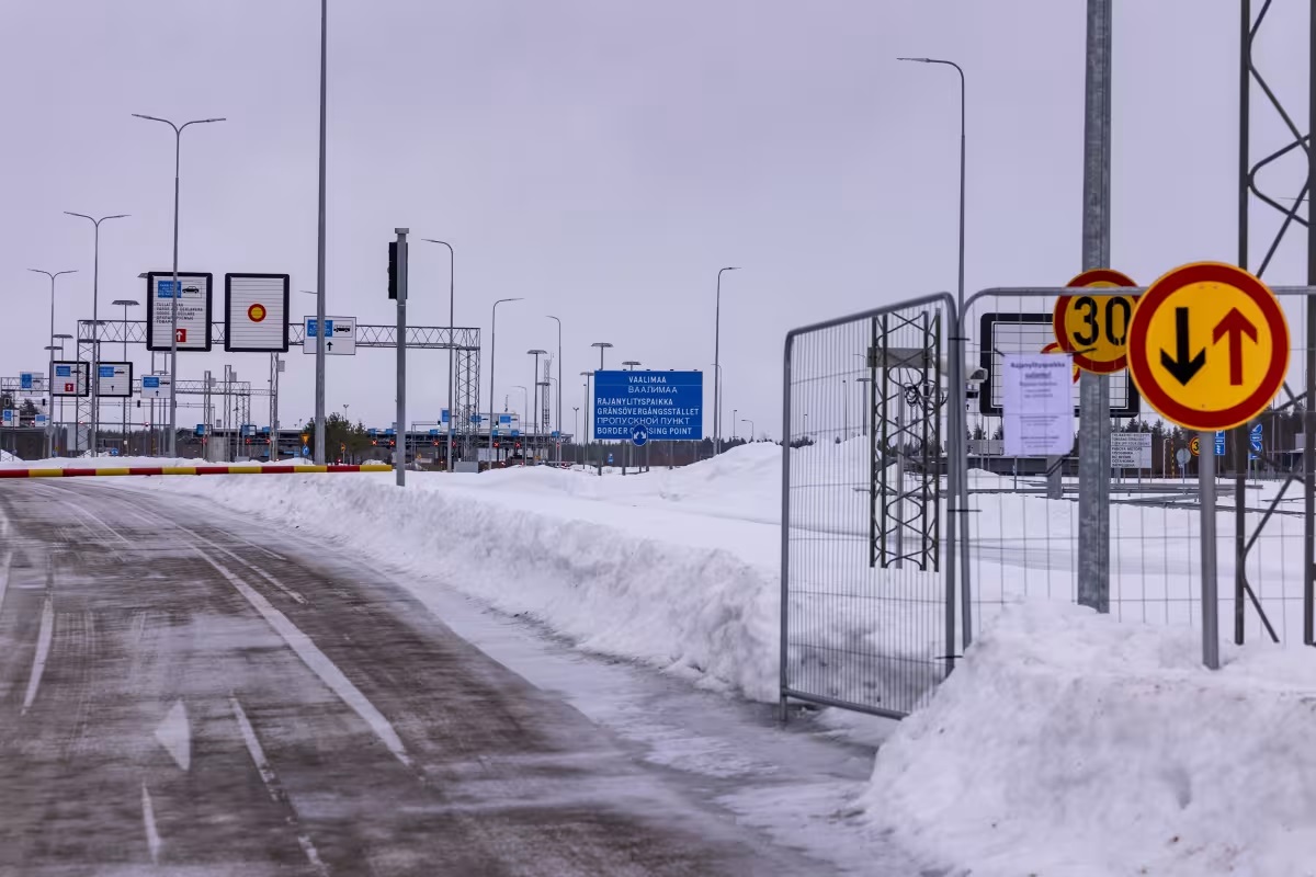 Кордон Фінляндії з Росією залишиться закритим до середини квітня