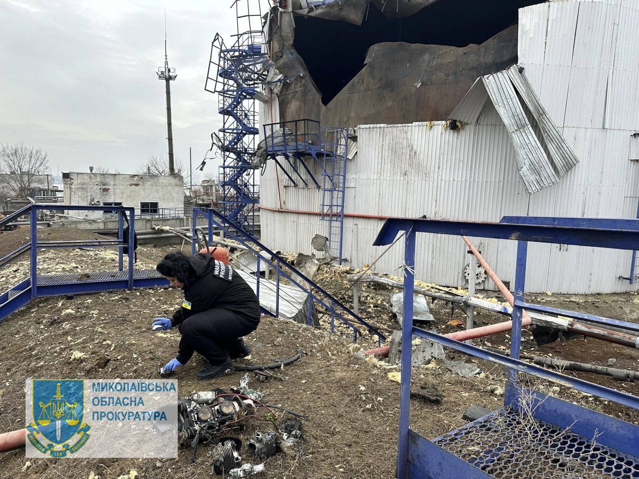 Через нічну атаку дронів на Миколаїв прокуратура почала розслідування (ФОТО)