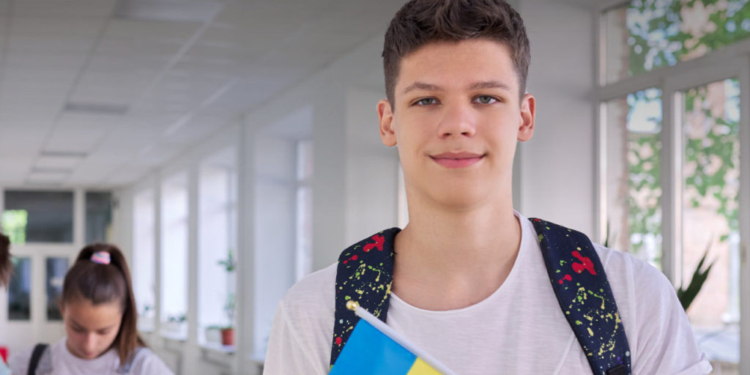 Оцінки українських дітей у закордонних школах мають зараховуватись в Україні – Мінреінтеграції