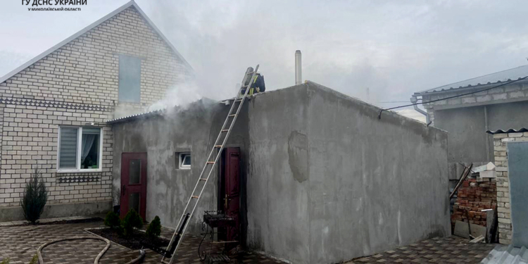 У Баштанці на Миколаївщині загасили пожежу лазні