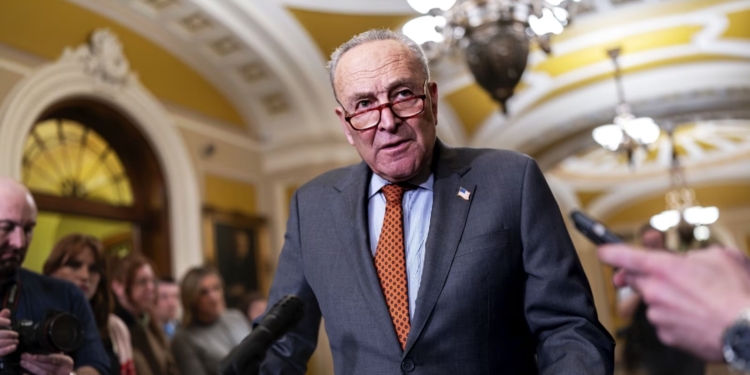 Сенат США розгляне законопроект про кордони та допомогу Україні та Ізраїлю наступного тижня – Шумер