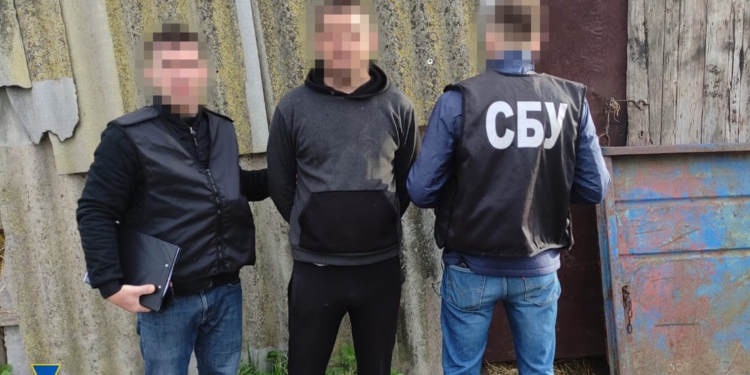 СБУ затримала зрадника із Снігурівки, Центральний суд Миколаєва відправив його під варту (ФОТО)