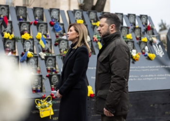 Україна вшановує пам’ять Героїв Небесної Сотні. Звернення президента (ФОТО, ВІДЕО)