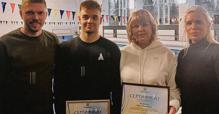 Миколаївець Данило Коновалов, який здобув ліцензію у стрибках у воду на Олімпіаду-2024, отримав грошову премію від міськради