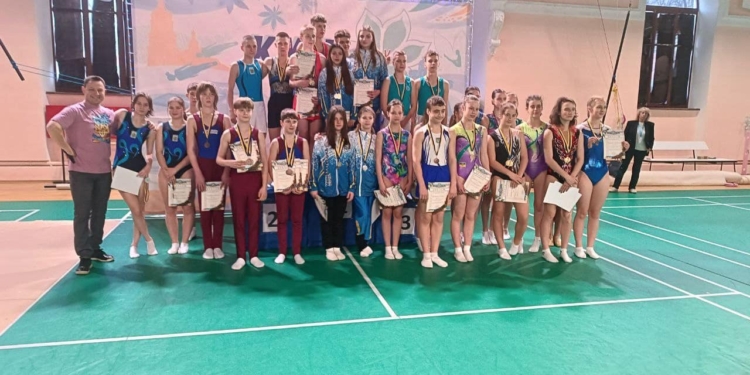 Миколаївські спортсменки успішно виступили на чемпіонаті України зі стрибків на батуті серед юніорів (ФОТО)