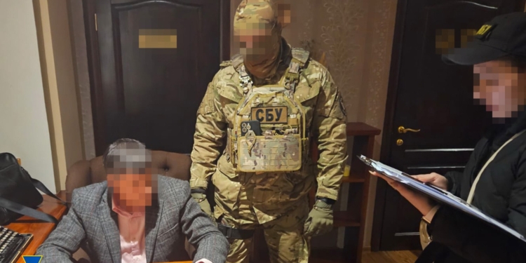 СБУ та НАБУ викрили на хабарі заступника голови Запорізької облради та його спільників (ФОТО)