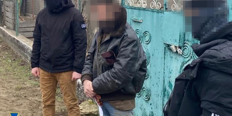 СБУ знову затримала в Миколаєві агента ФСБ – шпигував за кораблями ЗСУ біля морпорту (ФОТО)