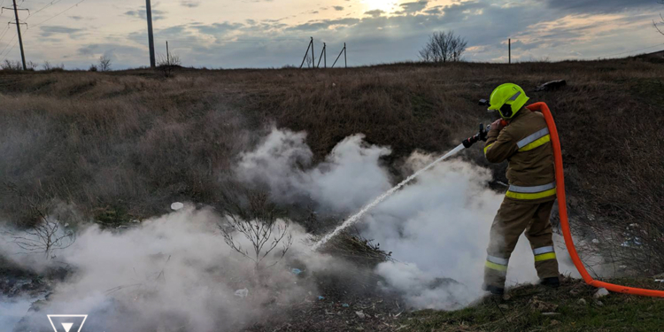 На Миколаївщині знов почались пожежі в екосистемах через підпали: минулої доби їх було 8