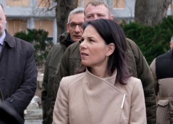 У Миколаєві за Міністром закордонних справ Німеччини стежив російський дрон – Анналена Бербок скасувала візит на водоканал