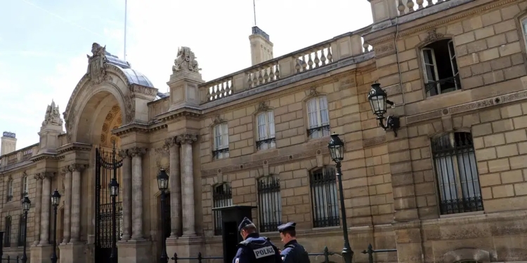 Макрон збирає у Єлисейському палаці глав держав та урядів щодо підтримки України