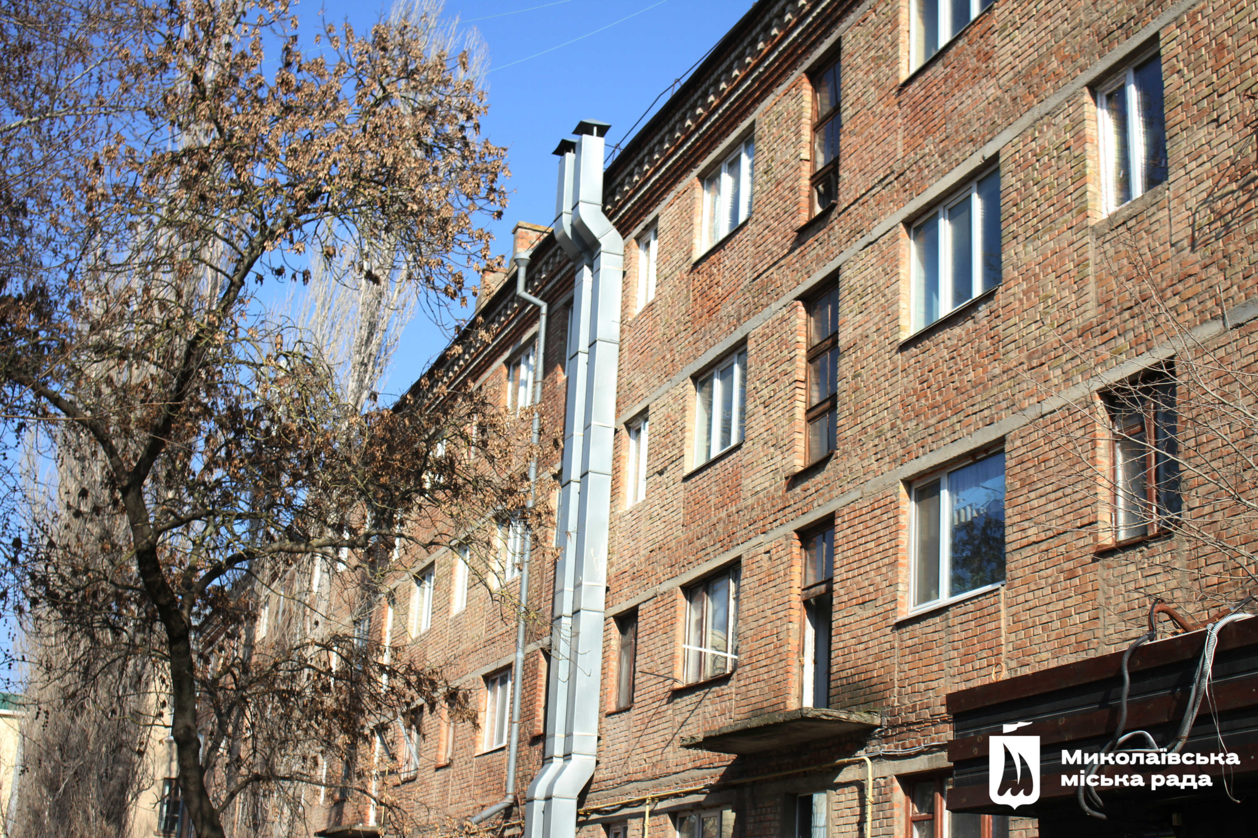 У Миколаєві ремонтують гуртожиток для внутрішньо переміщених осіб (ФОТО)