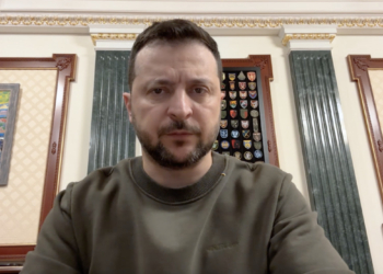 Зеленський взяв участь у роботі спеціального саміту в Парижі (ВІДЕО)