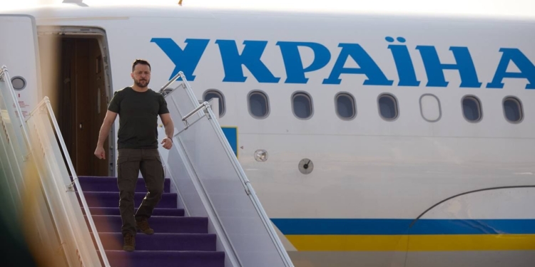 Зеленський прибув до Саудівської Аравії (ФОТО)