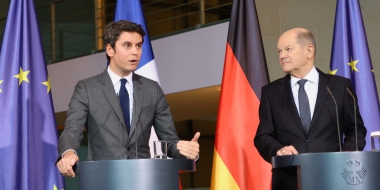 Франція готова постачати Україні найновіше покоління озброєнь, – прем’єр Атталь