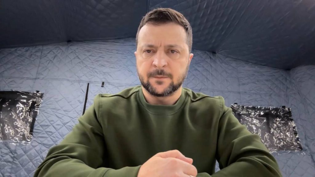 Зеленський - про день на фронті і біля фронту (ВІДЕО) 1