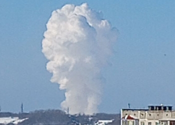 На Алтаї стався вибух на підприємстві “Роскосмосу”. Там кажуть, так і треба (ФОТО, ВІДЕО)