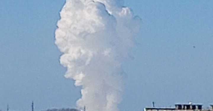 На Алтаї стався вибух на підприємстві “Роскосмосу”. Там кажуть, так і треба (ФОТО, ВІДЕО)