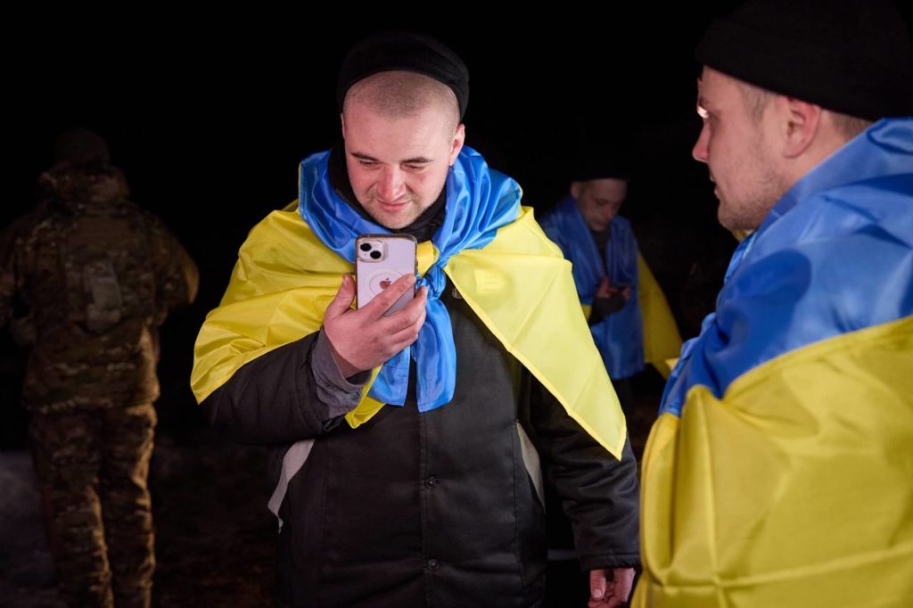 Україна повернула ще 100 полонених (ФОТО, ВІДЕО) 3