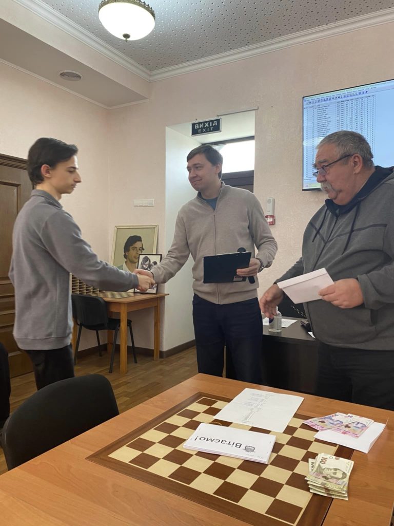 Переможцем шахового меморіалу А.Шмиріна і Л.Мучник у Миколаєві став Владислав Сидорика (ФОТО) 5