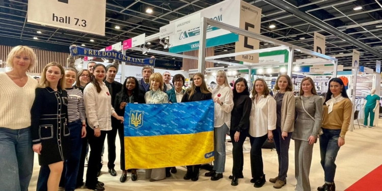 Миколаївське підприємство, що спеціалізується на домашньому одязі і білизні, бере участь у виставці в Парижі (ФОТО)