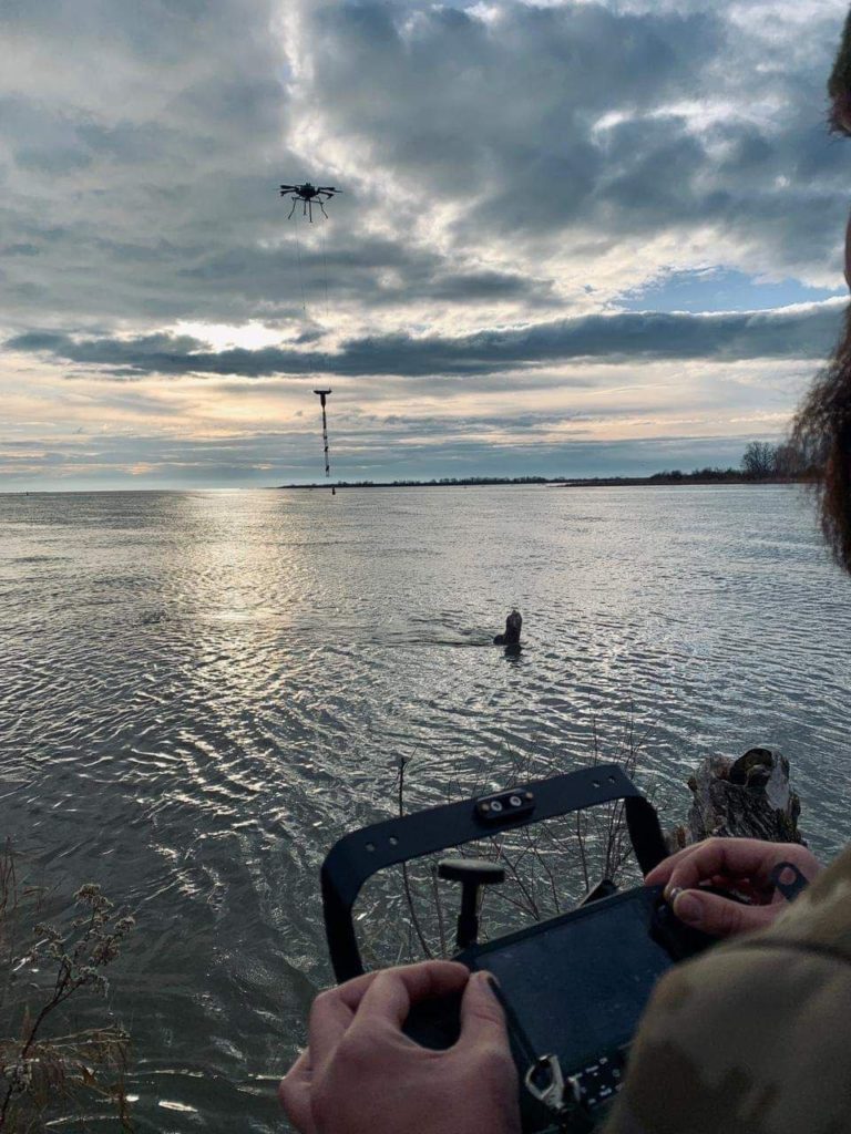 Військові показали, як на Півдні дроном обстежують морські акваторії на наявність вибухонебезпечних предметів (ФОТО) 6